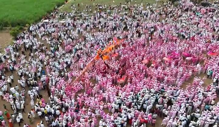 या बगाडाची वाईच्या विश्वजीत साळुंखे यांनी ड्रोनमधून खास छायाचित्र टिपली आहेत.