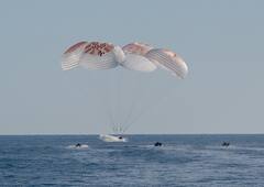 Sunita Williams Smiles: సునీతా విలియమ్స్ ముఖంలో చెరగని చిరునవ్వు, 9 నెలల తర్వాత తొలిసారి ఎర్త్ గ్రావిటీకి..