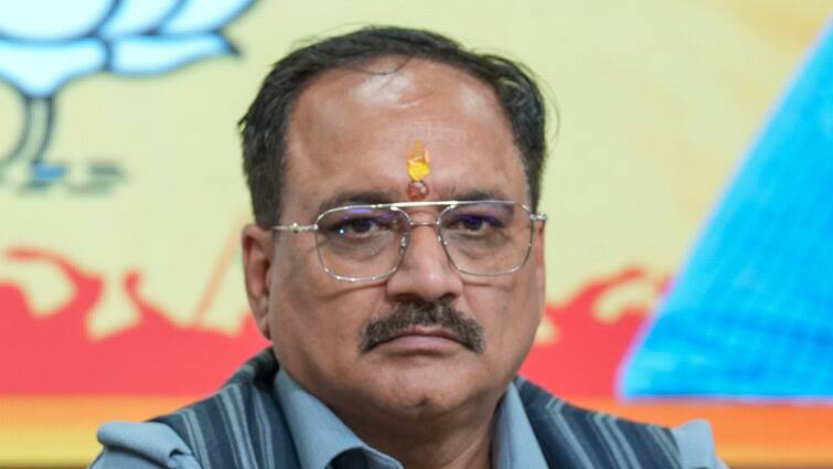 Delhi BJP Virendra Sachdeva said FIR will be register on Satyendra Kumar Jain on bribe case ANN 'ये तो बस शुरुआत है...', सत्येंद्र जैन के खिलाफ रिश्वत मामले में वीरेंद्र सचदेवा ने दिया ये बड़ा बयान