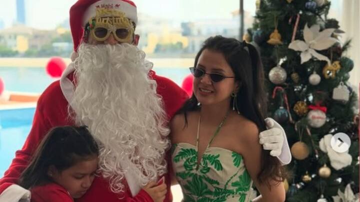 ধোনি ও সাক্ষীর একমাত্র কন্যাসন্তান জীভা। মেয়ের সম্পর্কে এবার খোশমেজাজে আড্ডা মারতে দেখা গেল ধোনিকে।