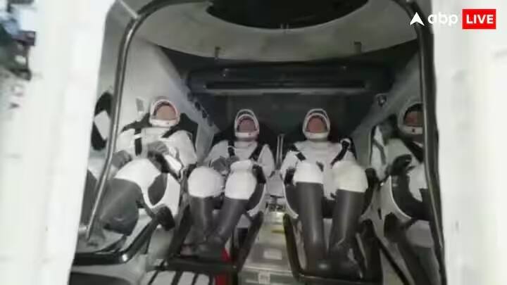 નાસાએ આ ઐતિહાસિક વાપસીનું જીવંત પ્રસારણ કર્યું હતુ, જેને વિશ્વભરના લાખો લોકોએ નિહાળ્યું. લોકો અવકાશયાત્રીઓના સુરક્ષિત વાપસી માટે પ્રાર્થના કરી રહ્યા હતા. તેમની સફળ યાત્રા અવકાશ મિશનમાં અન્ય એક મહત્વપૂર્ણ સીમાચિહ્નરૂપ સાબિત થઈ છે.