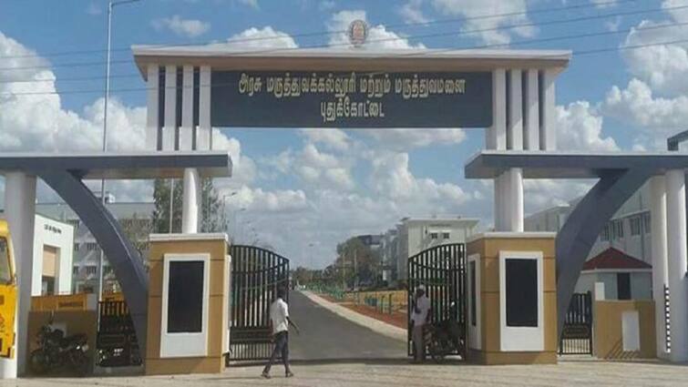 Government bus-school van collision 21 children injured in pudhukottai tnn பின்னால் வந்த அரசு பஸ்சை கவனிக்காமல் ரிவர்ஸ் எடுத்ததால் விபத்து... பள்ளிக்குழந்தைகள் 21 பேர் காயம்