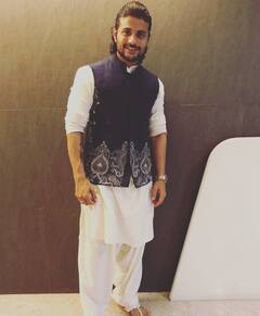 अक्षय को किया रिप्लेस, फिर इस स्टार किड ने कियारा आडवाणी संग किया था बॉलीवुड में डेब्यू, फिल्म हुई फ्लॉप तो छोड़ दी एक्टिंग