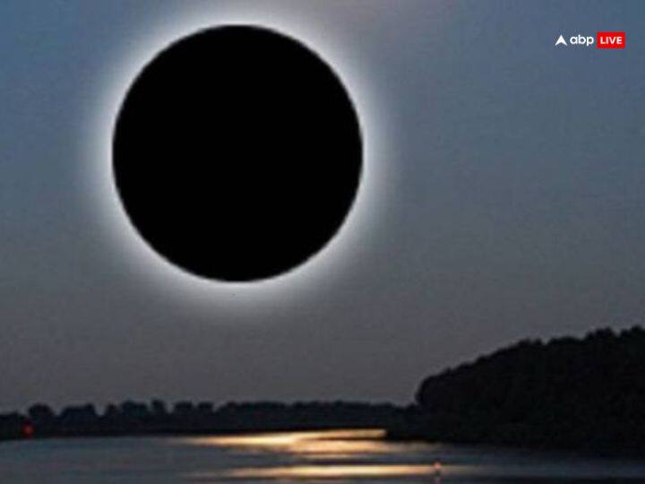 चैत्र माह की अमावस्या तिथि 29 मार्च, 2025 शनिवार को पड़ रही है. हर साल चैत्र माह की अमावस्या को बहुत महत्वपूर्ण माना गया है. इस दिन दान पुण्य का बहुत महत्व होता है.