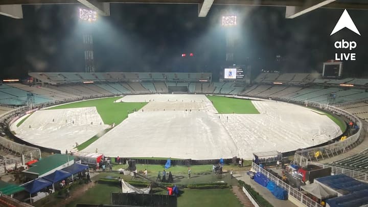 বিকেল বা সন্ধের দিকে বজ্রবিদ্যুৎ সহ বৃষ্টি, শিলাবৃষ্টি, সঙ্গে দমকা ঝোড়ো হাওয়া এমনকী কালবৈশাখীর পূর্বাভাসও রয়েছে দক্ষিণবঙ্গে।