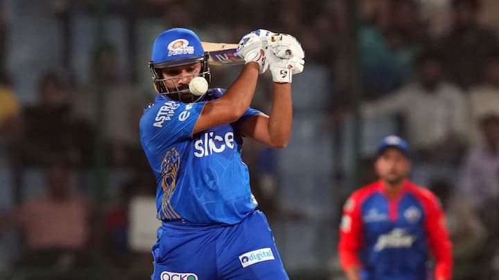 Rohit Sharma has performed explosives many times in the IPL for Mumbai Indians. Rohit has also scored a century in the IPL. But there are some records of IPL, which is not easy for any player to break.