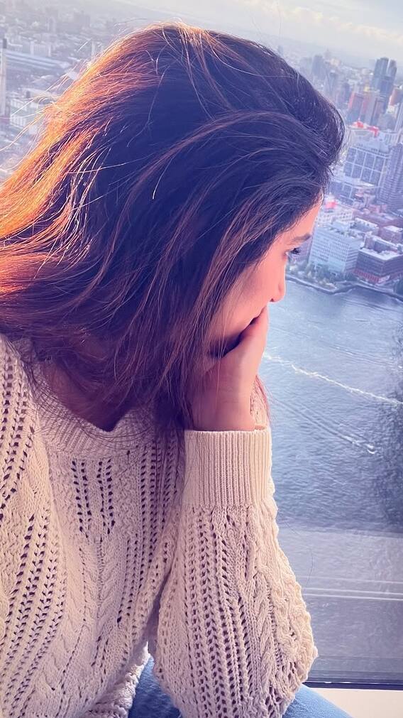 धर्म की दीवार तोड़ एक्ट्रेस ने रचाई 7 साल बड़े मुस्लिम क्रिकेटर संग शादी