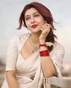 बालों में गजरा, मांग में सिंदूर... टीवी की 'पार्वती' का लुक देख दीवाने हुए फैंस, बोले- 'हमारे जमाने की मधुबाला'