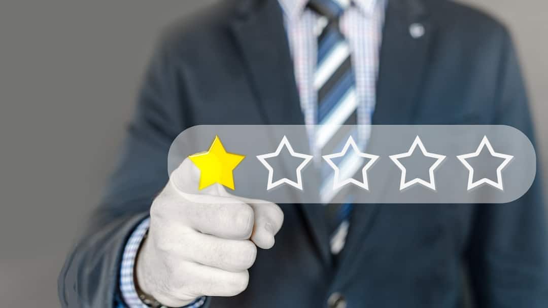 Karnataka PG Owner Thrashes Engineering Student Over Negative Review On Google Forces Him To Delete Post Karnataka PG Owner Thrashes Engineering Student Over Negative Review On Google, Forces Him To Delete Post