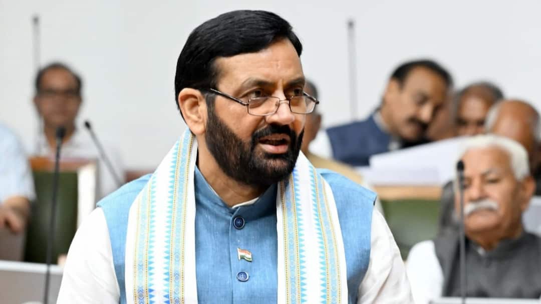 Nayab Singh Saini CM On Pradhan Mantri Awas Yojana Urban 2.0 150 crore released Mukhyamantri Awas Yojana plots हरियाणा में PM आवास योजना की पहली किस्त जारी, 16 शहरों में प्लॉट के लिए बुकिंग पोर्टल खुला