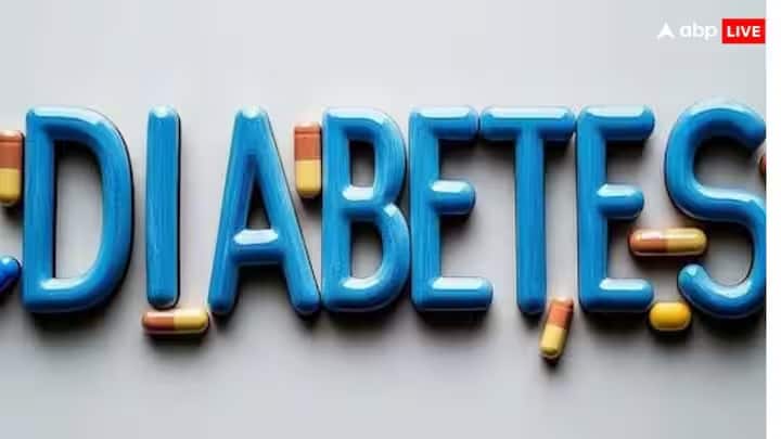 સ્ત્રીઓ કરતાં પુરુષોને ડાયાબિટીઝનું જોખમ વધુ હોય છે. થોડા સમય પહેલા જાહેર થયેલા રાષ્ટ્રીય પરિવાર સ્વાસ્થ્ય સર્વે (NFHS-5) રિપોર્ટમાં જણાવાયું હતું કે દેશમાં ૧૨.૪% મહિલાઓ અને ૧૪.૫% પુરુષો ગંભીર ડાયાબિટીઝથી પીડાય છે. આવી સ્થિતિમાં, ચાલો જાણીએ કે પુરુષોમાં ડાયાબિટીઝનું જોખમ કેમ વધારે છે, તેનું સૌથી મોટું કારણ શું છે અને લક્ષણો...