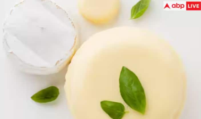 ਘਿਓ ਅਤੇ ਮੱਖਣ ਦਾ ਸੁਆਦ ਅਤੇ ਵਰਤਣ ਵਾਲੇ ਘਿਓ ਅਤੇ ਮੱਖਣ ਦੋਵਾਂ ਦਾ ਸੁਆਦ ਬਹੁਤ ਵੱਖਰਾ ਹੁੰਦਾ ਹੈ ਅਤੇ ਇਸ ਲਈ ਇਹ ਕੋਈ ਹੈਰਾਨੀ ਦੀ ਗੱਲ ਨਹੀਂ ਹੈ ਕਿ ਇਹਨਾਂ ਦੀ ਵਰਤੋਂ ਬਹੁਤ ਵੱਖਰੇ ਤਰੀਕਿਆਂ ਨਾਲ ਕੀਤੀ ਜਾਂਦੀ ਹੈ। ਭਾਰਤ ਵਿੱਚ, ਘਿਓ ਦੀ ਵਰਤੋਂ ਹਰ ਤਰ੍ਹਾਂ ਦੀ ਕਰੀ, ਦਾਲ ਅਤੇ ਮੀਟ ਦੇ ਪਕਵਾਨਾਂ ਨੂੰ ਪਕਾਉਣ ਲਈ ਕੀਤੀ ਜਾਂਦੀ ਹੈ। ਇਸ ਦੀ ਵਰਤੋਂ ਖਾਸ ਮੌਕਿਆਂ 'ਤੇ ਪੂਰੀਆਂ ਅਤੇ ਪਰਾਠੇ ਤਲਣ ਜਾਂ ਸੂਜੀ ਜਾਂ ਗਾਜਰ ਦਾ ਹਲਵਾ ਬਣਾਉਣ ਲਈ ਖਾਣਾ ਪਕਾਉਣ ਦੇ ਮਾਧਿਅਮ ਵਜੋਂ ਵੀ ਕੀਤੀ ਜਾਂਦੀ ਹੈ।