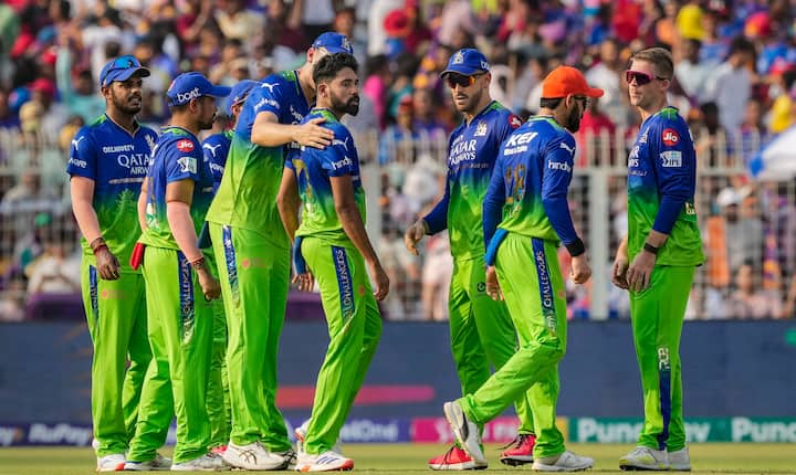 बता दें कि आईपीएल 2024 में दोनों टीमें दो बार आमने-सामने हुईं थी. जहां दोनों ही बार केकेआर ने आरसीबी को हराया था. वहीं पिछले सात मैचों की बात करें तो आरसीबी सिर्फ एक बार केकेआर को हराने में कामयाब हुई है.