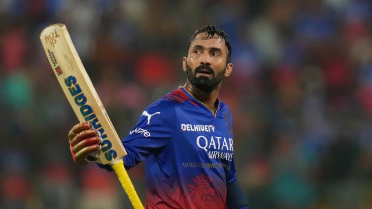 IPL 2025 Dinesh Karthik RCB Coach can guide RCB team to lift IPL Trophy Like Gautam Gambhir Dinesh Karthik: அன்று வீரன்.. இன்று ஆசான்! கம்பீரை போல சாதிப்பாரா தினேஷ் கார்த்திக்! ஆர்சிபி வசமாகுமா மகுடம்?
