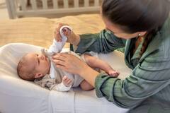 बच्चे को बोतल से दूध पिलाना पड़ सकता है भारी! इस सिंड्रोम का खतरा