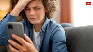 सारा दिन फोन चलाने से दिमाग हो रहा सुस्त! नुकसान जान चौंक जाएंगे