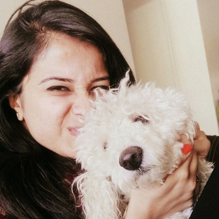 दिशाचा मृतदेह बंद दाराआडून हलवून तो बाहेर फेकण्यात आला. तिन 14 व्या मजल्यावरून उडी घेत आत्महत्या केलाचा दावा केली गेला. मात्र दिशाच्या मृतदेहावर घटनेशी साधर्म्य दाखवणा-या कुठल्याही खुणा नव्हत्या. गँगरेपच्या खुणा मिटवण्यासाठीच मुंबई पोलीसांनी दिशाच्या मृतदेहाचं शवविच्छेदन करण्यात 50 तासांचा उशिर केला, असंही यातिकेत म्हटलं आहे.