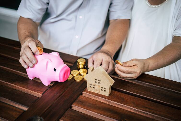 Life Ka Aadha Nahi, Poora Maza Lo What Happens If You Dont Have Retirement Savings HDFC Life Click 2 Retire অবসরকালীন জীবনের জন্য সঞ্চয় নেই ? কী হতে পারে