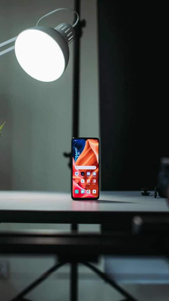 कितनी होती है Smartphone की लाइफ? जानें कब चाहिए बदलना