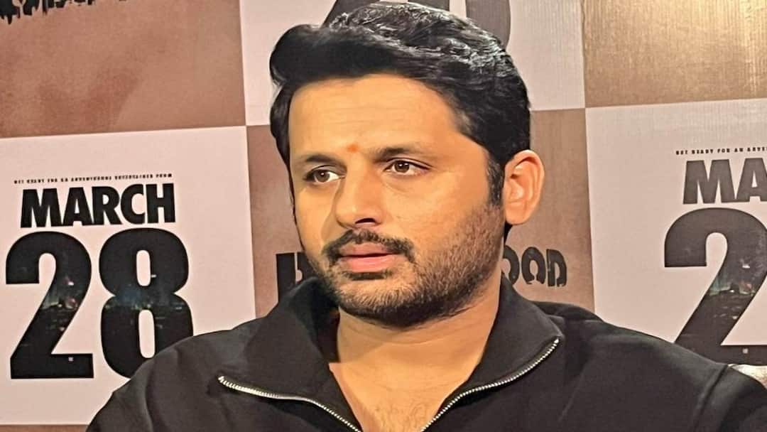 Nithiin: 'రాబిన్ హుడ్' సాంగ్ స్టెప్పుల కాంట్రవర్సీ - స్పందించిన హీరో నితిన్.. ట్రోల్స్పై ఏమన్నారంటే..? Nithin says he did not participate in the shooting of the Adhi Dha Sarprisu song response on Hook step troolings Nithiin: 'రాబిన్ హుడ్' సాంగ్ స్టెప్పుల కాంట్రవర్సీ - స్పందించిన హీరో నితిన్.. ట్రోల్స్పై ఏమన్నారంటే..?