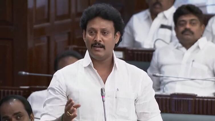 Tamil subject is mandatory in any school in Tamil Nadu: Minister Anbil Mahesh Poyyamozhi Minister Anbil Mahesh: தமிழ்நாட்டில் எந்தப் பள்ளியில் படித்தாலும் தமிழ்ப்பாடம் கட்டாயம்: அமைச்சர் அன்பில் அதிரடி!