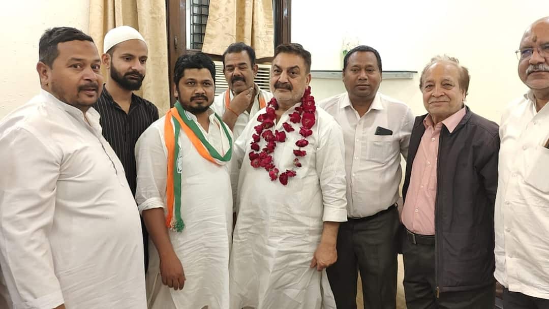 Moradabad Congress party Appointed District President and Metropolitan President ann मुरादाबाद में कांग्रेस ने विनोद गुंबर को बनाया जिलाध्यक्ष, जुनैद कुरैशी को दी ये जिम्मेदारी