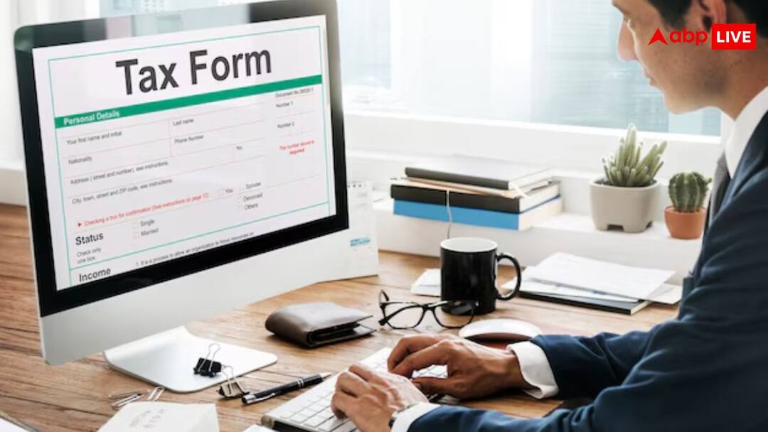 क्या ओल्ड से न्यू टैक्स रिजीम में स्विच करने वालों के लिए PPF SSY NPS में निवेश फायदेमंद? जानें एक्सपर्ट्स की राय Income Tax New Regime Should You Continue Investing in PPF SSY NPS क्या ओल्ड से न्यू टैक्स रिजीम में स्विच करने वालों के लिए PPF SSY NPS में निवेश फायदेमंद? जानें एक्सपर्ट्स की राय