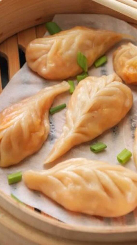 दिल्ली में मोमोज का असली स्वाद चाहिए? तो इन जगहों पर जरूर जाएं!