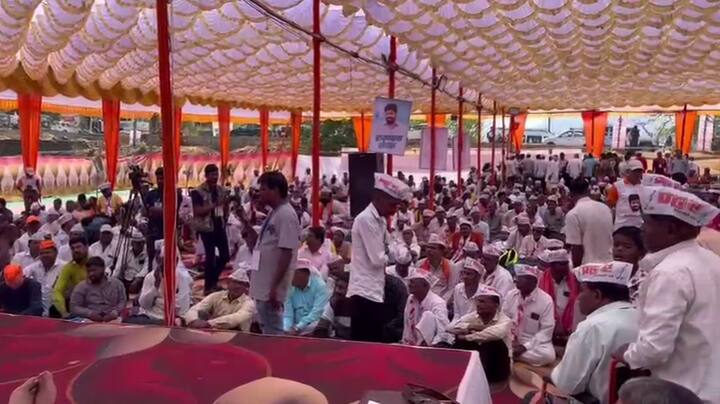 अन्नत्याग आंदोलनात प्रहार पक्षाचे अनेक कार्यकर्ते सहभागी होते.