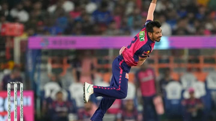 Chahal and Maxwell appeared in the mood of fun on the ground. Punjab Kings have also shared its video on social media.