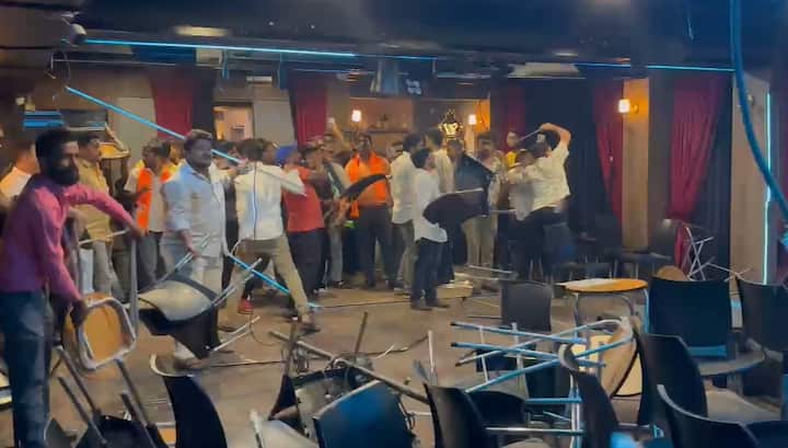 स्टँडअप कॉमेडियन कुणाल कामराने स्टँड अप कॉमेडीमध्ये महाराष्ट्रातील राजकारणावर भाष्य केलं असून एकनाथ शिंदे यांच्यावर व्यंगात्मक टीका केली आहे.