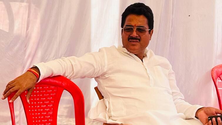 Ramji Lal Suman Rana Sanga Controversy SP MLA Rakesh Pratap Singh demand to take action अखिलेश के सांसद ने दिया था राणा सांगा पर विवादित बयान, सपा के बागी विधायक ने बताया अज्ञानी