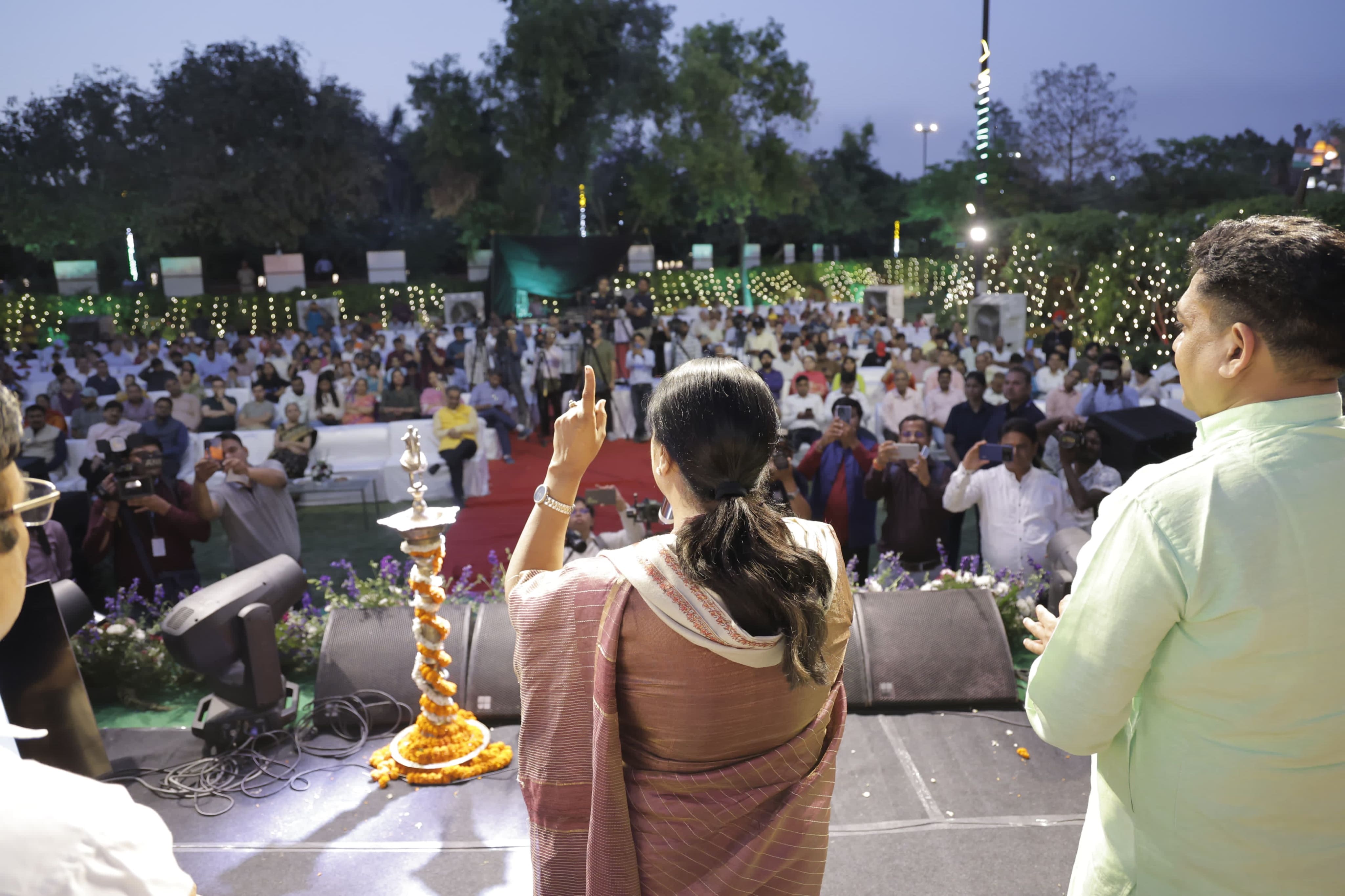 शहीदी दिवस पर CM रेखा गुप्ता का संदेश, 'देश की सेवा जिम्मेदारियों को निभाकर भी...