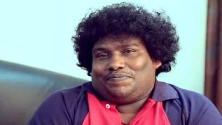 actor yogi babu  weekily two time video call cricket player natarajan Yogi babu: பிரபலத்துடன் வாரத்துக்கு 2 முறை வீடியோ கால் பேசும் யோகி பாபு! யார் அந்த பிரபலம்?