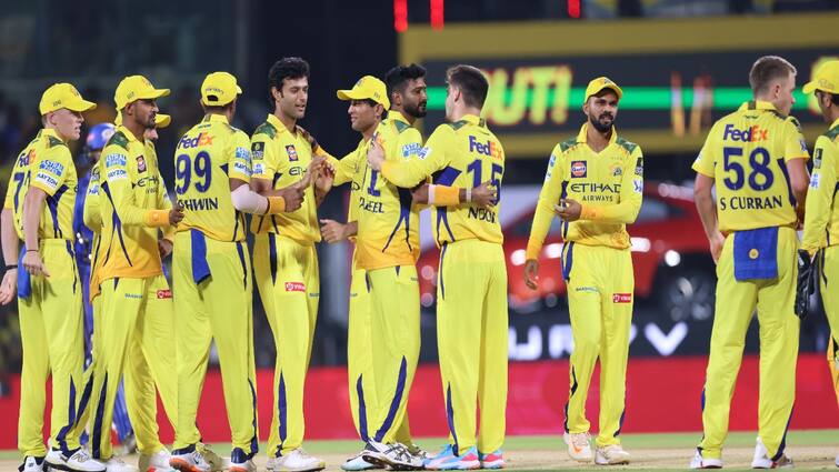 IPL  mumbai indians vs chennai super kings scoreboard 156 runs target IPL CSK vs MI: செஞ்சு விட்ட சென்னை! கடைசியில் மிரட்டிய சாஹர்! வெற்றியுடன் தொடங்குமா சிஎஸ்கே?