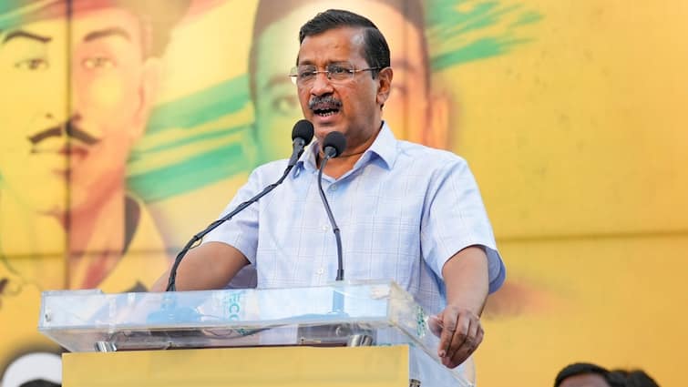 Arvind Kejriwal Cites Bhagat Singh Jail Letters In First Delhi Speech After Defeat BJP Worse Than The British ‘BJP Worse Than The British’: Kejriwal Cites Bhagat Singh’s Jail Letters In First Delhi Speech After Defeat