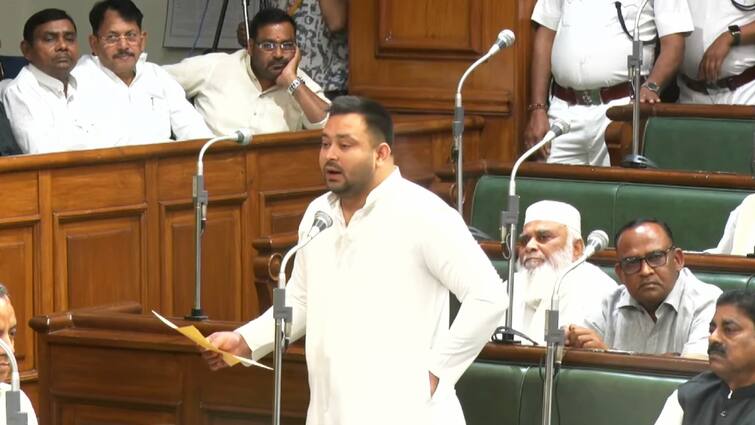 Tejashwi Yadav Attacks on Double Engine Government Nitish Kumar Samrat Choudhary NDA BJP JDU डबल इंजन की सरकार को तेजस्वी यादव ने 'रगड़ा', NDA पर हमला- सही हाथों में बिहार नहीं