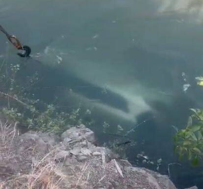 योगेश आणि रोशनीचे प्रेमसंबंध होते, आणि योगेशने तिला लाखो रुपये उसने दिले होते.