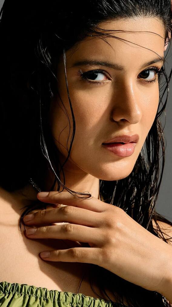 Shanaya Kapoor Elevates Fashion Game