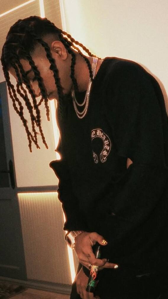 इस रैपर ने किया लड़कियों को फ्लर्टी मैसेज?