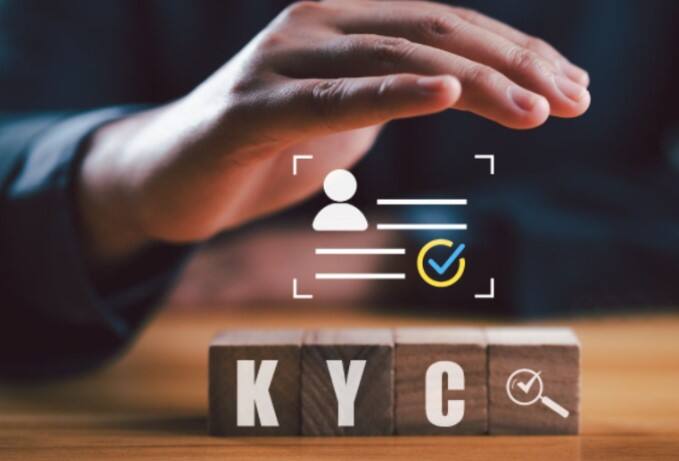 કોઈ સરકારી અધિકારી ક્યારેય આવી કોઈ લિંક મોકલતા નથી. જો કોઈ તમને આ રીતે ફોન કરે અને લિંક મોકલે છે તો તરત જ તેનો નંબર બ્લોક કરો અને સાયબર ક્રાઈમ પોર્ટલ પર તેના વિશે ફરિયાદ કરો.