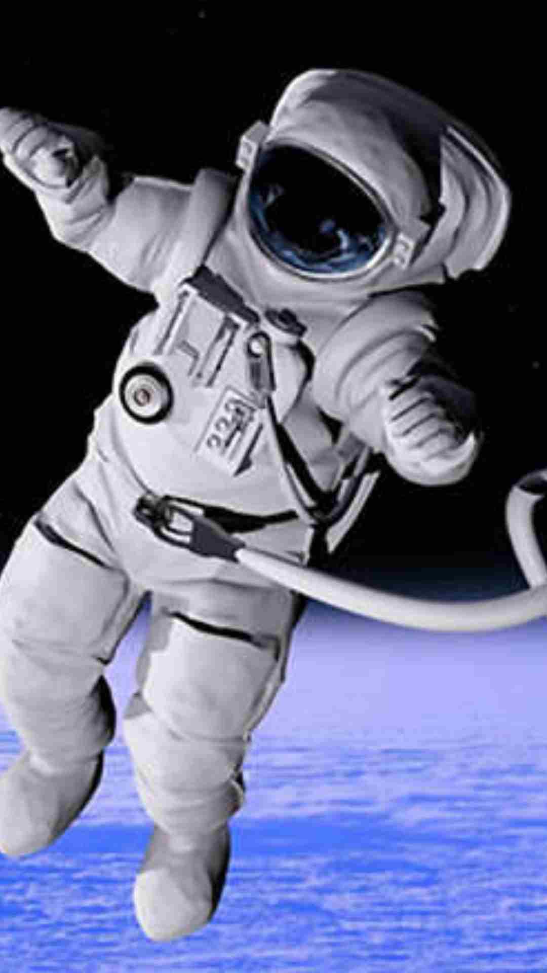 स्पेस में Astronaut की मृत्यु के बाद डेड बॉडी का क्या होता है! 99% लोगों को नहीं है पता