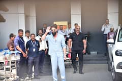 Yash Touches Down In Mumbai To Wrap Up Toxic Shoot, See All Pics