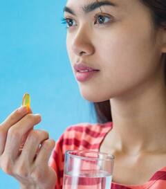 ਵਿਟਾਮਿਨ B-12 ਦੀ ਕਮੀ ਨਾਲ ਸਰੀਰ 'ਚ ਨਜ਼ਰ ਆਉਂਦੇ ਕਿਵੇਂ ਦੇ ਸੰਕੇਤ, ਜਾਣੋ ਸਪਲੀਮੈਂਟਸ ਲੈਣ ਦਾ ਸਹੀ ਸਮਾਂ ਕਿਹੜਾ