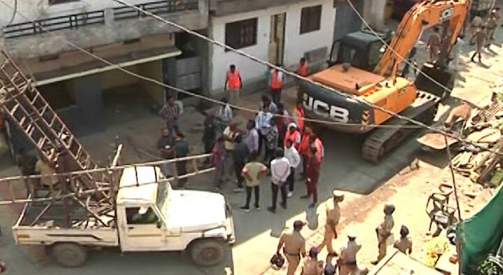 नागपूर महानगर पालिकेच्या अतिक्रमण पथकाकडून ही कारवाई करण्यात आली असून प्रशासनही ऍक्शन मोडमध्ये आल्याचे दुसून येत आहे.