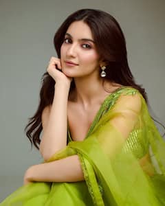 Pics: Pratibha Ranta’s Ethereal Green Saree Steals The Spotlight