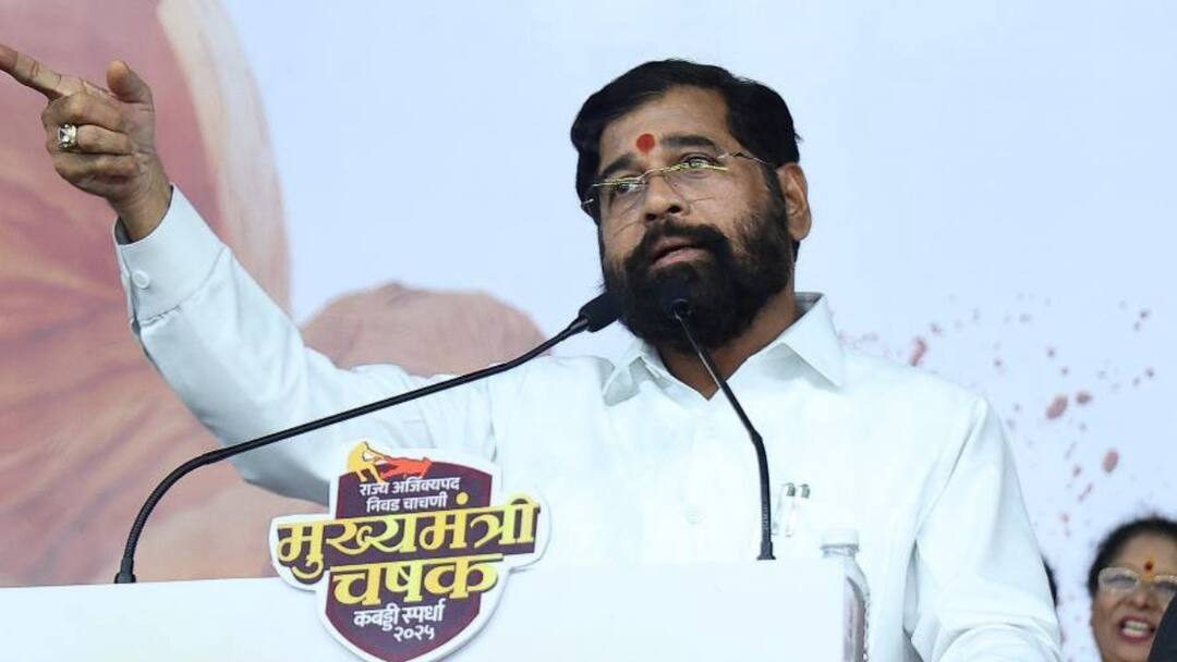 Kunal Kamra Controversy Maharashtra Deputy CM Shiv Sena Chief Eknath Shinde Reaction कुणाल कामरा के 'गद्दार' वाली टिप्पणी पर एकनाथ शिंदे की प्रतिक्रिया, 'हम व्यंग्य समझते हैं, लेकिन इसकी...'