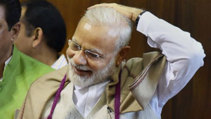 खासदारांना पूर्वलक्ष्यी प्रभावाने 1 एप्रिल 2023 पासून ही पगारवाढ दिली जाणार आहे. त्यामुळे संसदेच्या सदस्यांना आता प्रत्येक महिन्याला 1 लाखाऐवजी 1 लाख 24 हजार रुपये वेतन मिळेल.