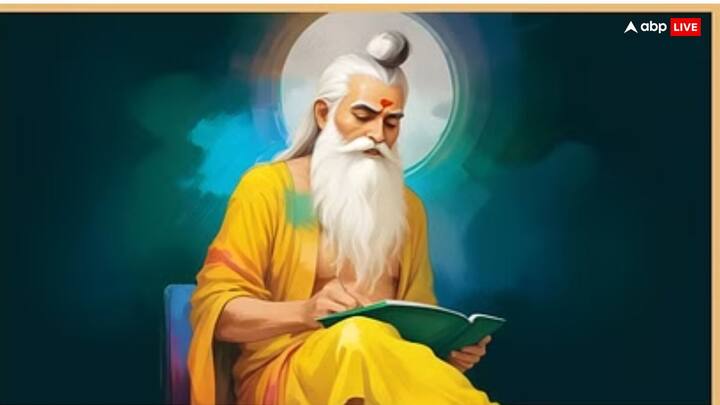 पंचांग के इतिहास की बात करें तो वैदिक काल में ऋषि-मुनियों ने ग्रहों की गति, चंद्रमा और सूर्य की स्थितियों के आधार पर समय की गणना की और पंचांग की रचना की.