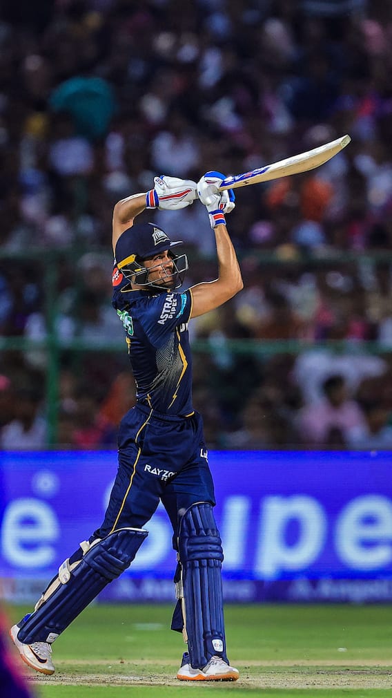 IPL 2025 के लिए शुभमन गिल ने बदला बल्ला? जानें क्या है नया